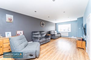 Sitting Room- click for photo gallery